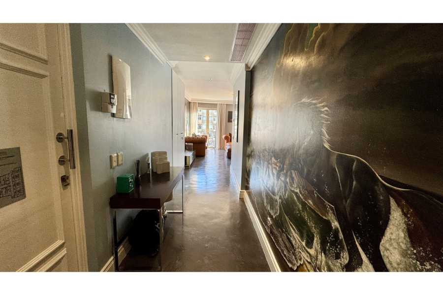 To Let 2 Bedroom Property for Rent in Green Point Western Cape